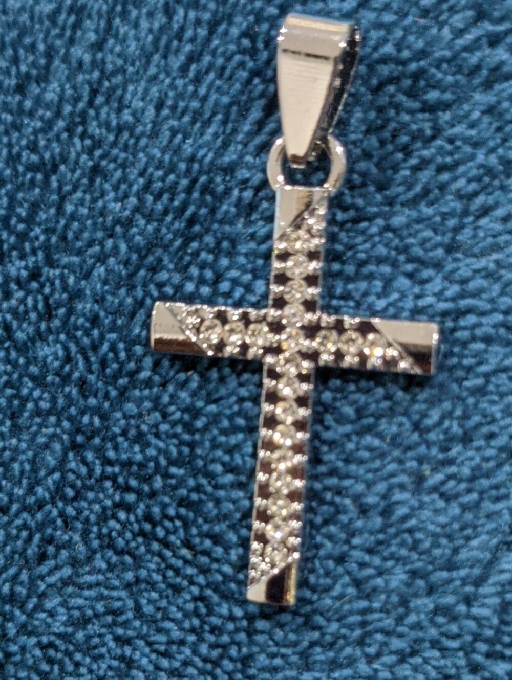 Silver Looking Cross Pendant with Sparkling Stones